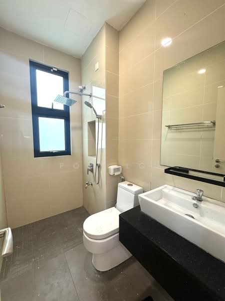 Rumah Berkembar untuk Dijual di Taman Nusa Idaman (Iskandar Puteri (Nusajaya)) - Poey Loh - Bathroom - PropertyGuru.com.my