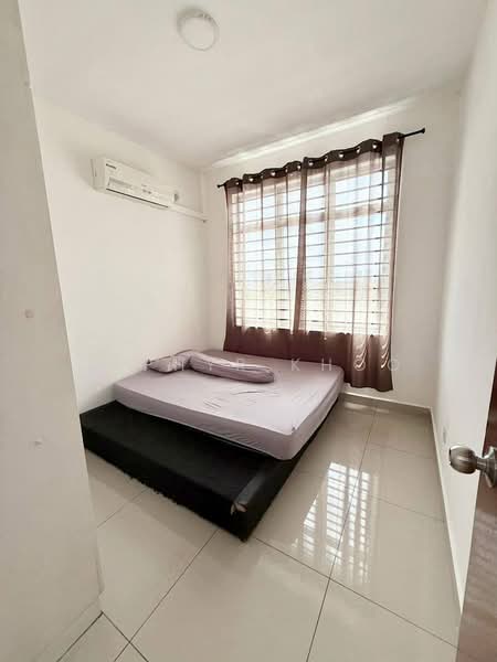 Servis Apartment untuk Dijual di Larkin Heights - Zephyr Khoo - Bedroom - PropertyGuru.com.my