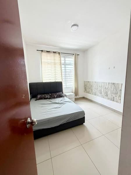 Servis Apartment untuk Dijual di Larkin Heights - Zephyr Khoo - Bedroom - PropertyGuru.com.my