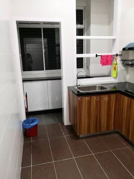 Kondominium untuk Dijual di M Condominium @ Larkin - Zephyr Khoo - Kitchen - PropertyGuru.com.my