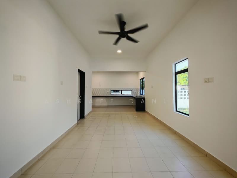2-storey Terraced House for Sale in Rawang (Selangor) - Ashraff Daniel - Kitchen - PropertyGuru.com.my