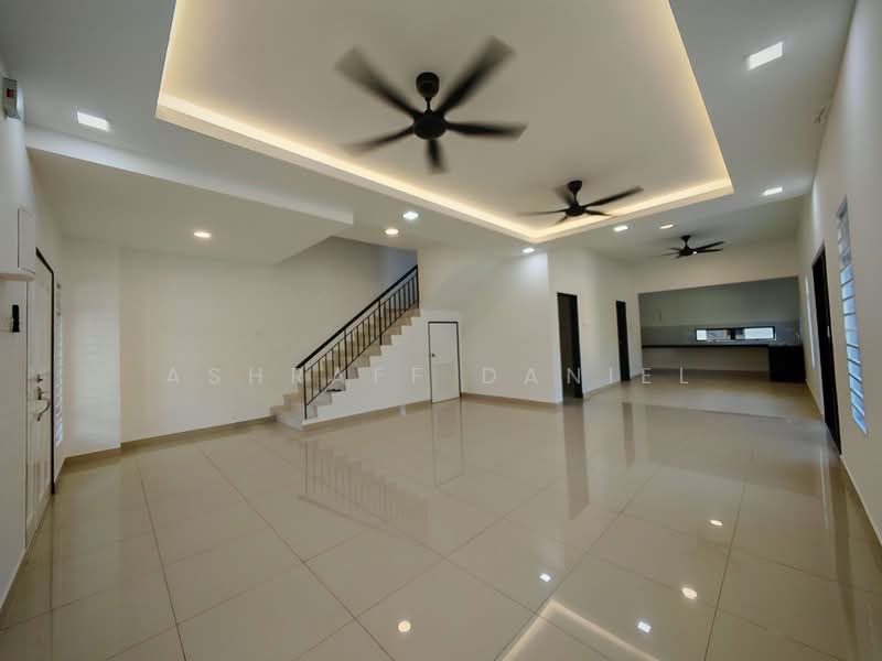 2-storey Terraced House for Sale in Rawang (Selangor) - Ashraff Daniel - Living Room - PropertyGuru.com.my