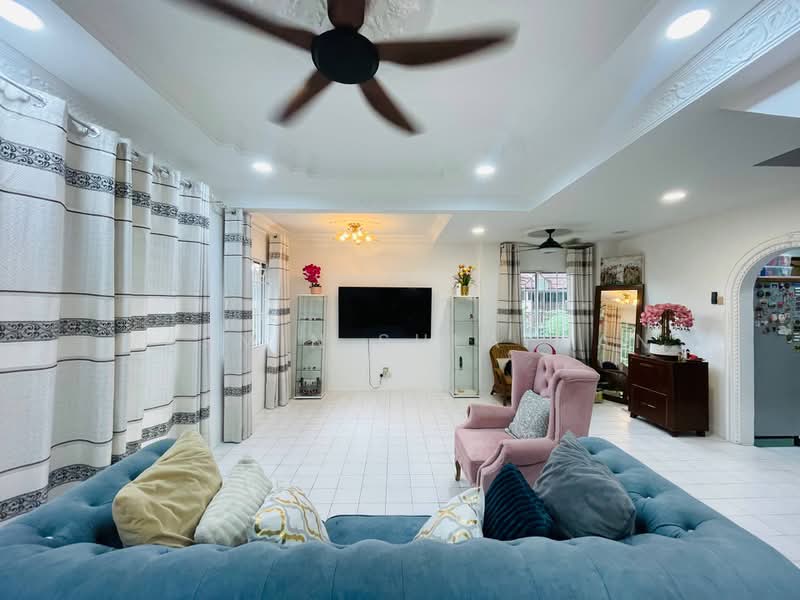 2-storey Terraced House for Sale in Batu Caves (Selangor) - Yasmin Sulaiman - Living Room - PropertyGuru.com.my
