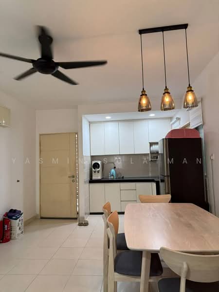 Apartment for Sale at De Bayu - Yasmin Sulaiman - Kitchen - PropertyGuru.com.my