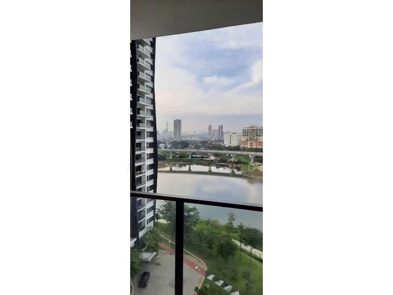 Kondominium untuk Dijual di Lakeville Residence - JK Leong - Balcony - PropertyGuru.com.my