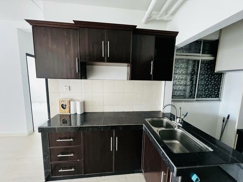 Kondominium untuk Dijual di Widuri Impian - Yasmin Sulaiman - Kitchen - PropertyGuru.com.my