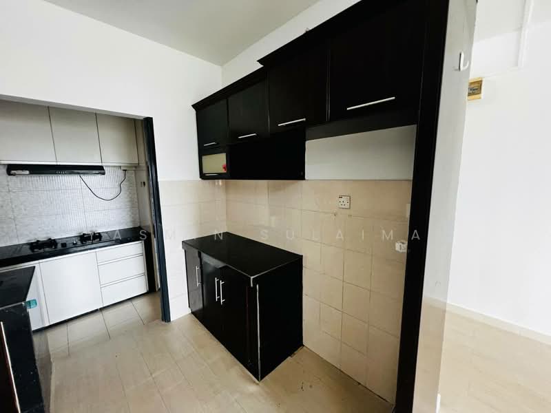 Kondominium untuk Dijual di Widuri Impian - Yasmin Sulaiman - Kitchen - PropertyGuru.com.my