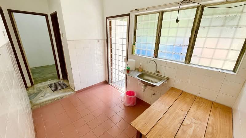 Rumah Teres 2.5 Tingkat untuk Dijual di Taman Equine (Seri Kembangan) - Fauran Nawawi - PropertyGuru.com.my