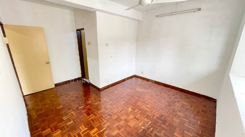 Rumah Teres 2.5 Tingkat untuk Dijual di Taman Equine (Seri Kembangan) - Fauran Nawawi - PropertyGuru.com.my