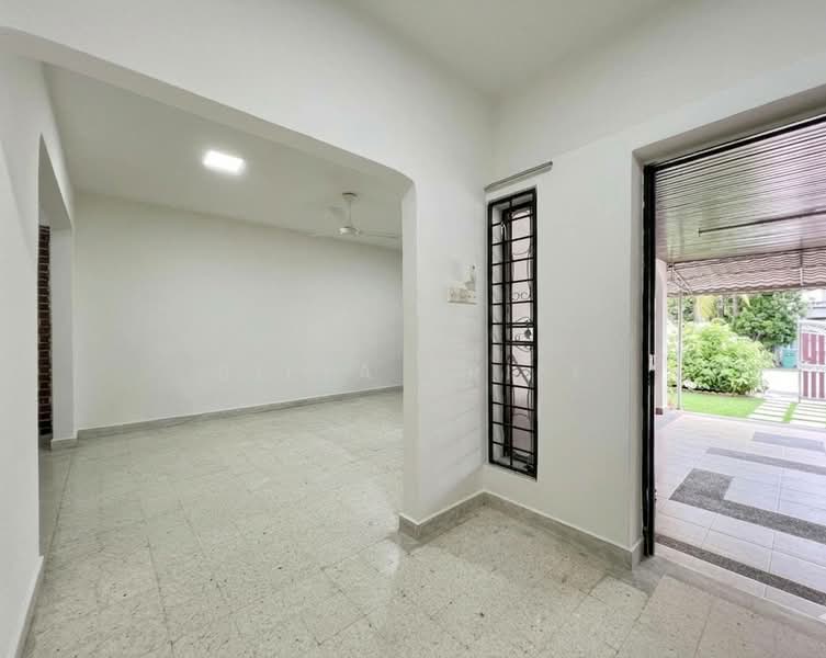 2-storey Terraced House for Sale in Taman Tun Dr Ismail (Kuala Lumpur) - BILYA ARIFF - Entrance - PropertyGuru.com.my