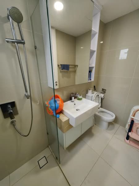 Servis Apartment untuk Dijual di United Point (Residensi Berpadu) - JK Leong - Bathroom - PropertyGuru.com.my