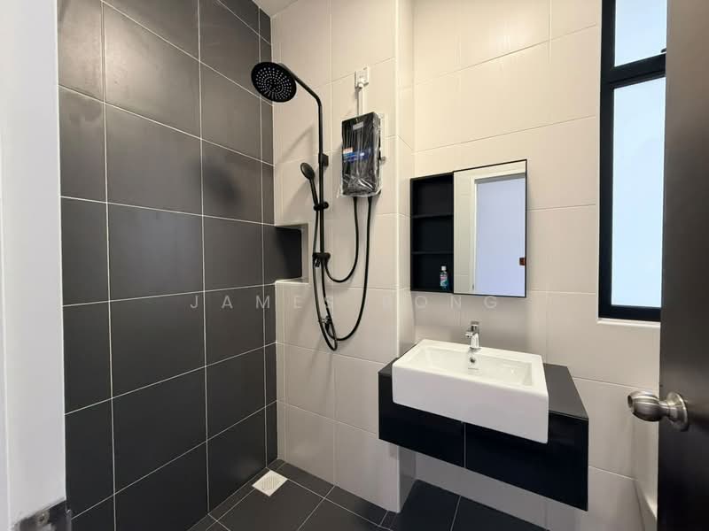 Cluster House for Sale in Eco Botanic (Iskandar Puteri (Nusajaya)) - James Bong - Bathroom - PropertyGuru.com.my