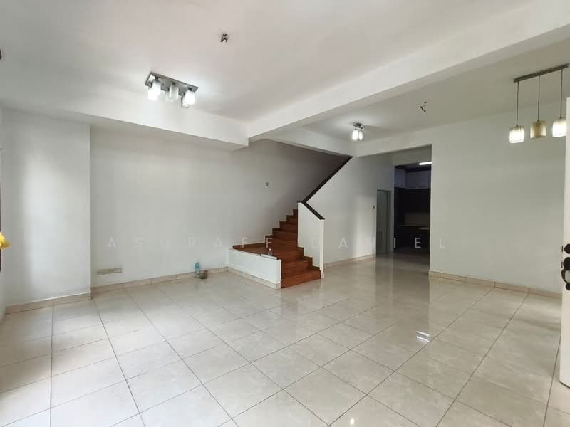Rumah Kluster untuk Dijual di Taman Mutiara Indah (Puchong) - Ashraff Daniel - Living Room - PropertyGuru.com.my