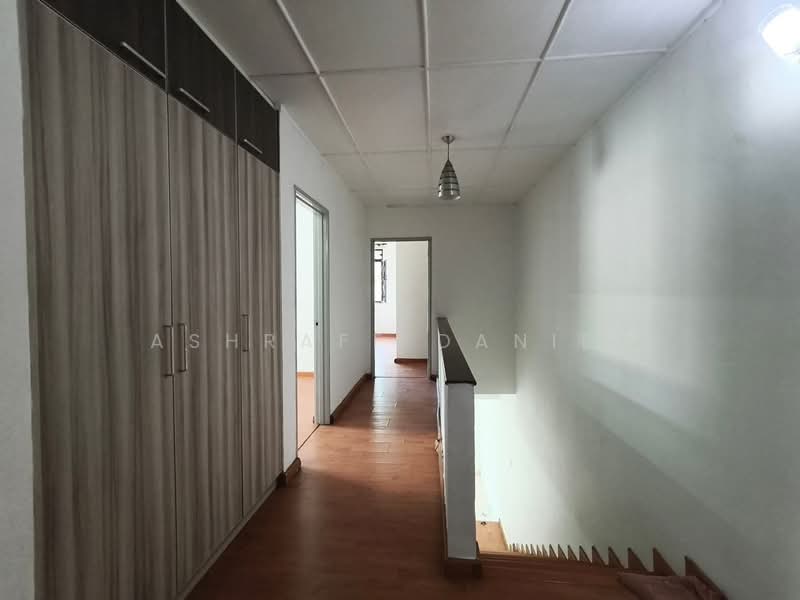 Rumah Kluster untuk Dijual di Taman Mutiara Indah (Puchong) - Ashraff Daniel - Corridor - PropertyGuru.com.my