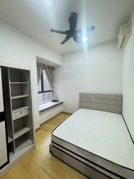 Kondominium untuk Disewa di Bay Laurel @ Country Garden Danga Bay - John Sia - Bedroom - PropertyGuru.com.my