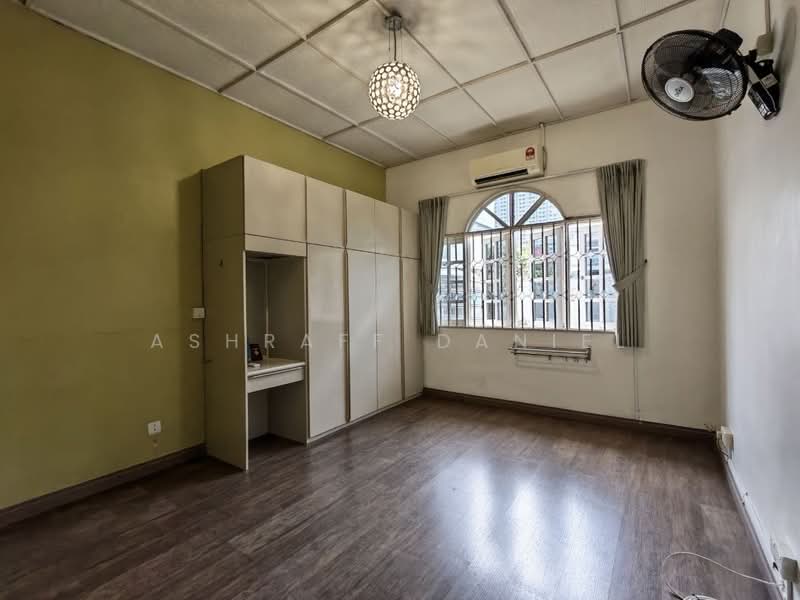 Rumah Banglo untuk Dijual di SS12 (Subang Jaya) - Ashraff Daniel - Bedroom - PropertyGuru.com.my