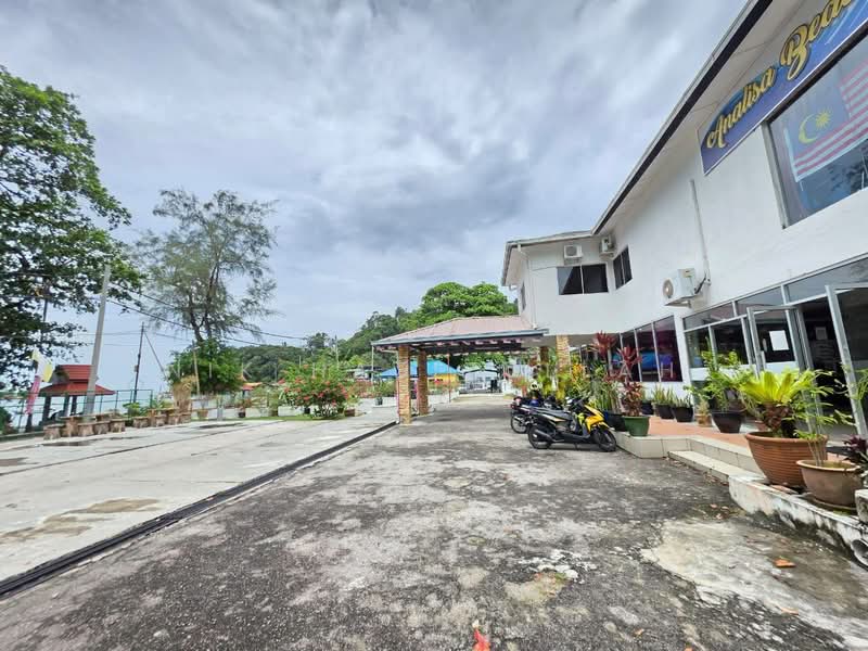 Hotel / Resort for Sale in Kampung Pasir Bogak (Pangkor) - Nik Hazizullah - PropertyGuru.com.my