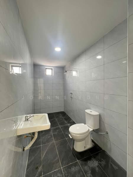 Rumah Teres 2 Tingkat untuk Dijual di Skudai (Johor) - Joanne Yong - Bathroom - PropertyGuru.com.my