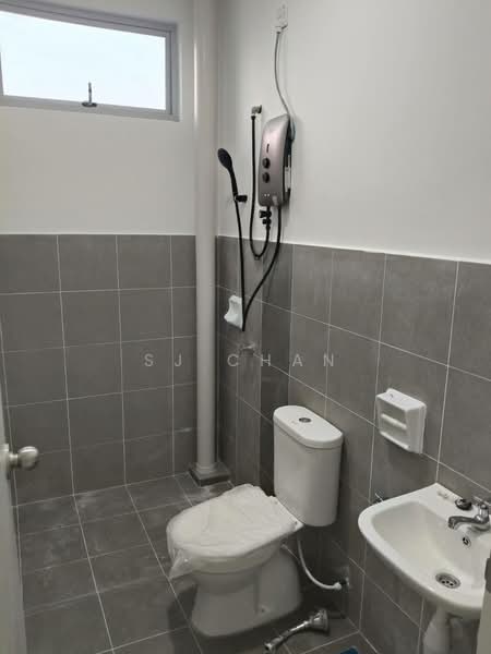 Terraced House for Rent in Johor Bahru (Johor) - SJ CHAN - Bathroom - PropertyGuru.com.my