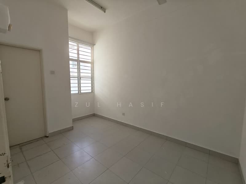 Rumah Teres 2-Tingkat untuk Dijual di Taman Dato Demang (Seri Kembangan) - Zul Hasif - PropertyGuru.com.my