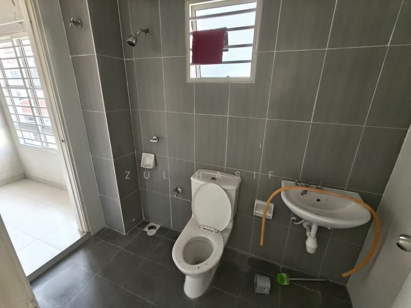 Rumah Teres 2-Tingkat untuk Dijual di Taman Dato Demang (Seri Kembangan) - Zul Hasif - PropertyGuru.com.my