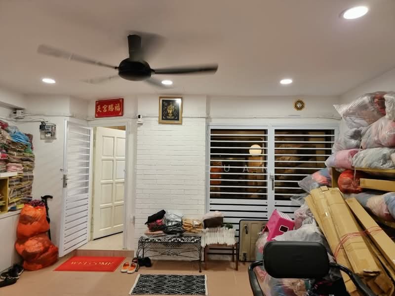 Rumah Teres untuk Dijual di Taman Sri Aman (Cheras) - Oska Quan - Entrance - PropertyGuru.com.my