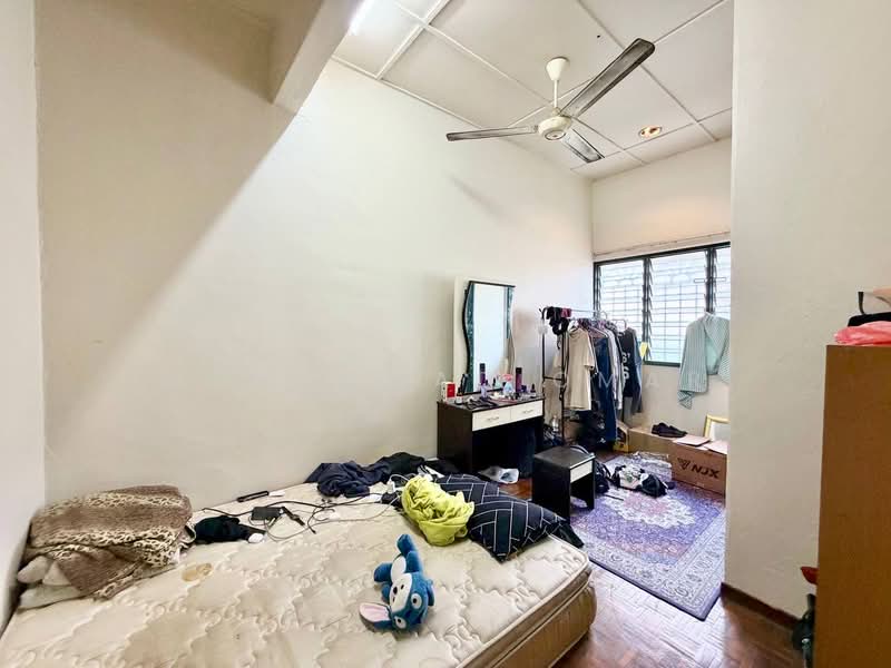 2-storey Terraced House for Sale in Taman Desa Serdang (Seri Kembangan) - Mohammad Omar - PropertyGuru.com.my
