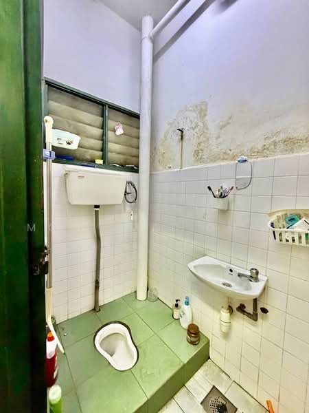 2-storey Terraced House for Sale in Taman Desa Serdang (Seri Kembangan) - Mohammad Omar - PropertyGuru.com.my