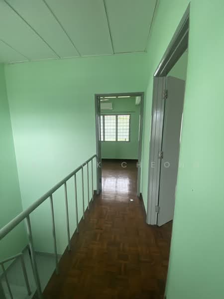 1.5-storey Terraced House for Sale in Wangsa Baiduri (Subang Jaya) - Lai Kok Cheong - Corridor - PropertyGuru.com.my
