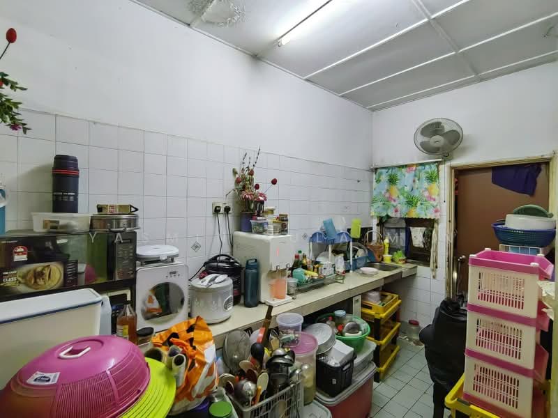 Rumah Teres 1-Tingkat untuk Dijual di Sungai Buloh (Selangor) - Yasmin Sulaiman - Kitchen - PropertyGuru.com.my