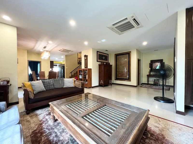 Bungalow House for Sale in Bukit Rahman Putra (Sungai Buloh) - BILYA ARIFF - Living Room - PropertyGuru.com.my