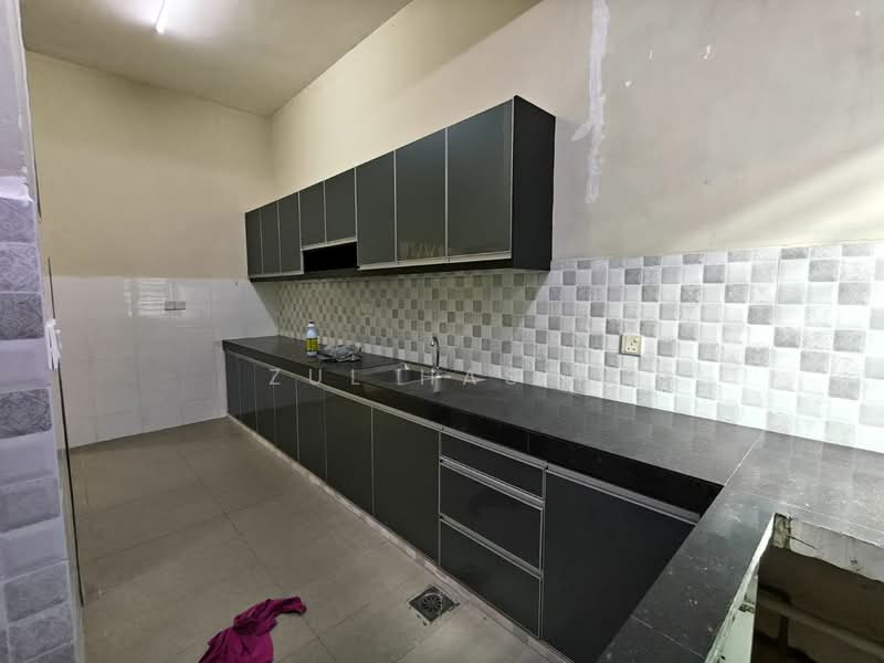 Rumah Teres 2 Tingkat untuk Dijual di Bandar Baru Salak Tinggi (Sepang) - Zul Hasif - PropertyGuru.com.my