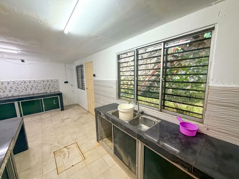 Rumah Teres 1 Tingkat untuk Dijual di Pekan Batu 9 (Cheras) - Luqman Ramli - Kitchen - PropertyGuru.com.my