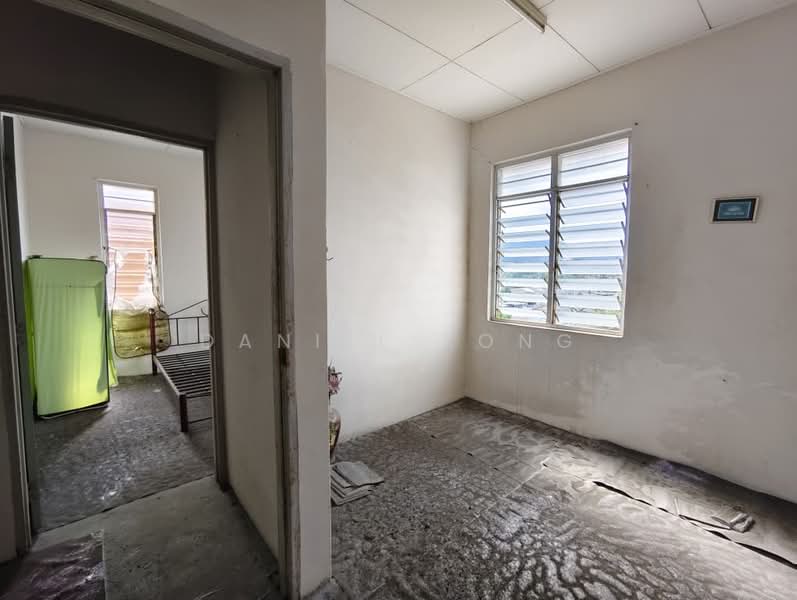 Flat for Sale at Kenari - Daniel Yong - Bedroom - PropertyGuru.com.my