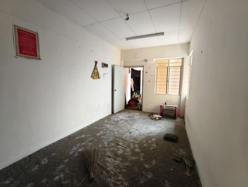 Flat for Sale at Kenari - Daniel Yong - Interior - PropertyGuru.com.my