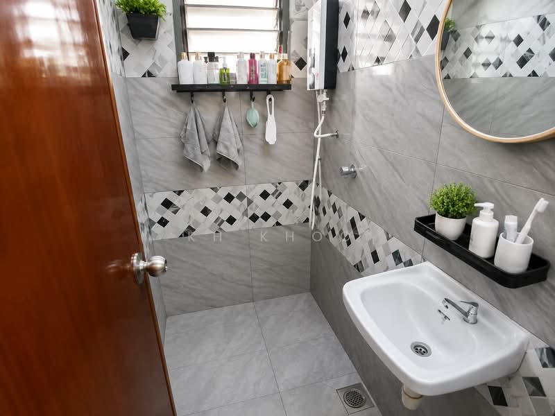 Apartment for Sale at Subang Perdana Goodyear Court 5 - KH Khoo - Bathroom - PropertyGuru.com.my