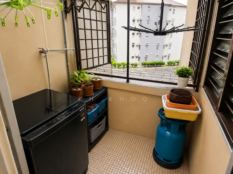 Apartment for Sale at Subang Perdana Goodyear Court 5 - KH Khoo - Balcony - PropertyGuru.com.my