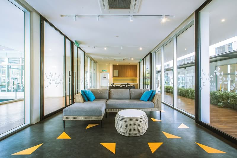 Servis Apartment untuk Dijual di Cerrado Residence @ Southville City - Vancs Chai - Living Room - PropertyGuru.com.my
