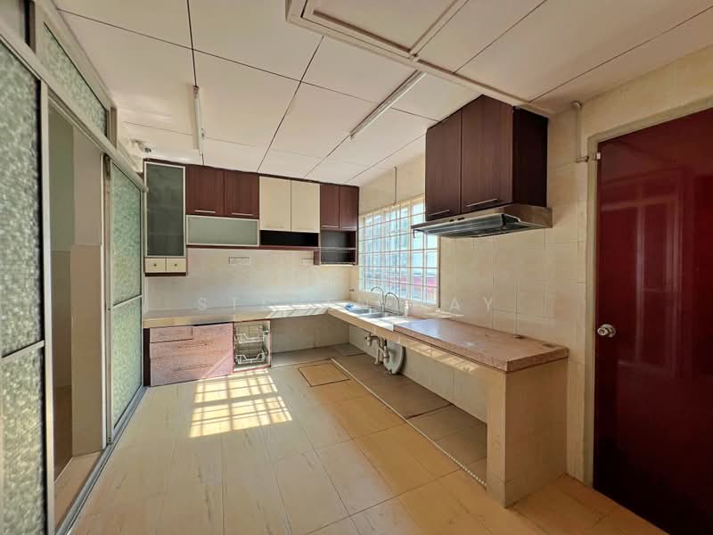 2-storey Terraced House for Rent in Bandar Mahkota Cheras (Cheras) - Steven Tay - Kitchen - PropertyGuru.com.my