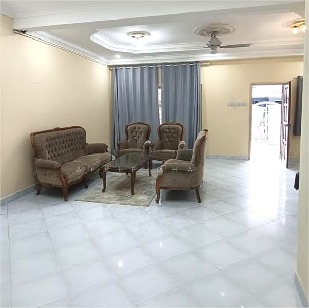 2-storey Terraced House for Sale in Taman Puchong Prima (Puchong) - Apple Chang - Living Room - PropertyGuru.com.my