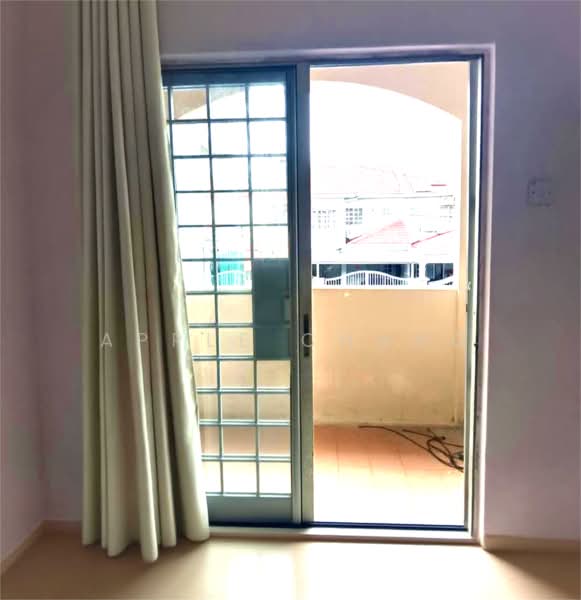 2-storey Terraced House for Sale in Taman Puchong Prima (Puchong) - Apple Chang - Balcony - PropertyGuru.com.my