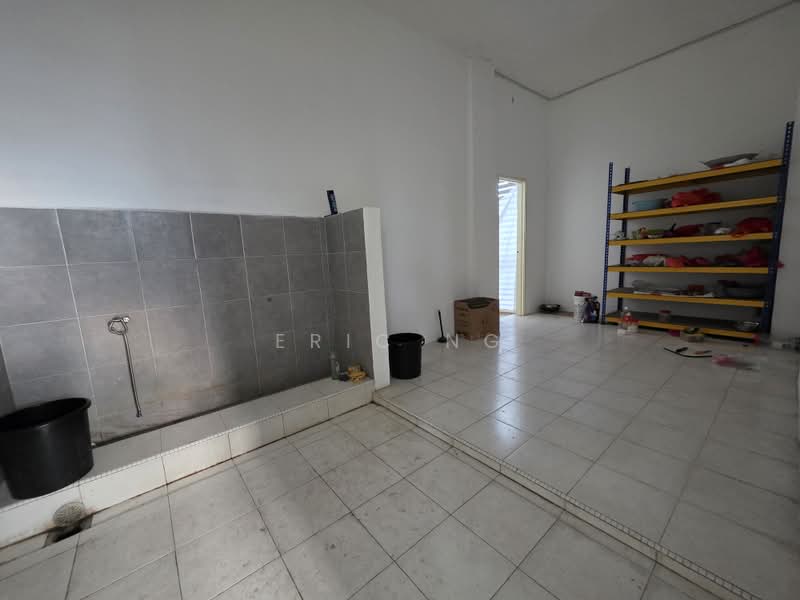 Kilang Berkembar untuk Dijual di Semenyih (Selangor) - Eric Ng - PropertyGuru.com.my