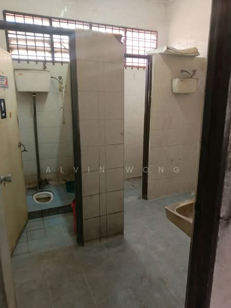 Factory for Rent in Kawasan Perindustrian Menglembu (Ipoh) - Alvin Wong - Bathroom - PropertyGuru.com.my