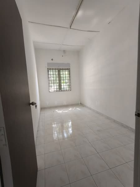Shop / Office for Rent in Bandar Selesa Jaya (Skudai) - Myra loh - PropertyGuru.com.my