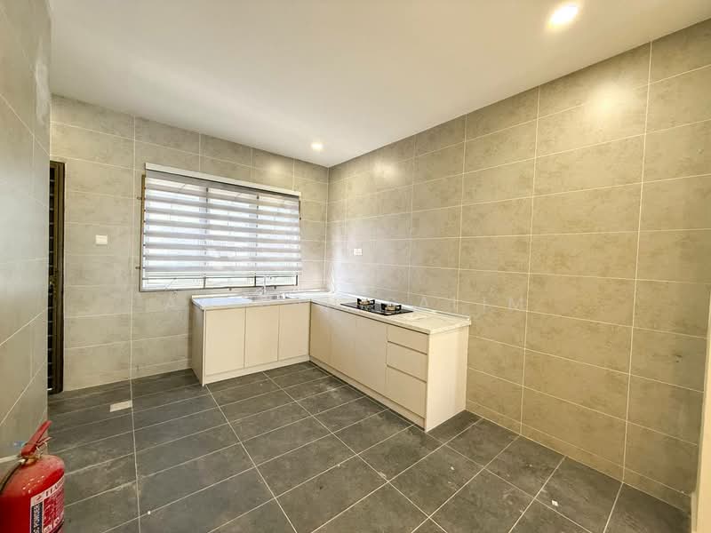 Rumah Teres 2 Tingkat untuk Dijual di Kota Warisan (Sepang) - Adibah Salim - Kitchen - PropertyGuru.com.my