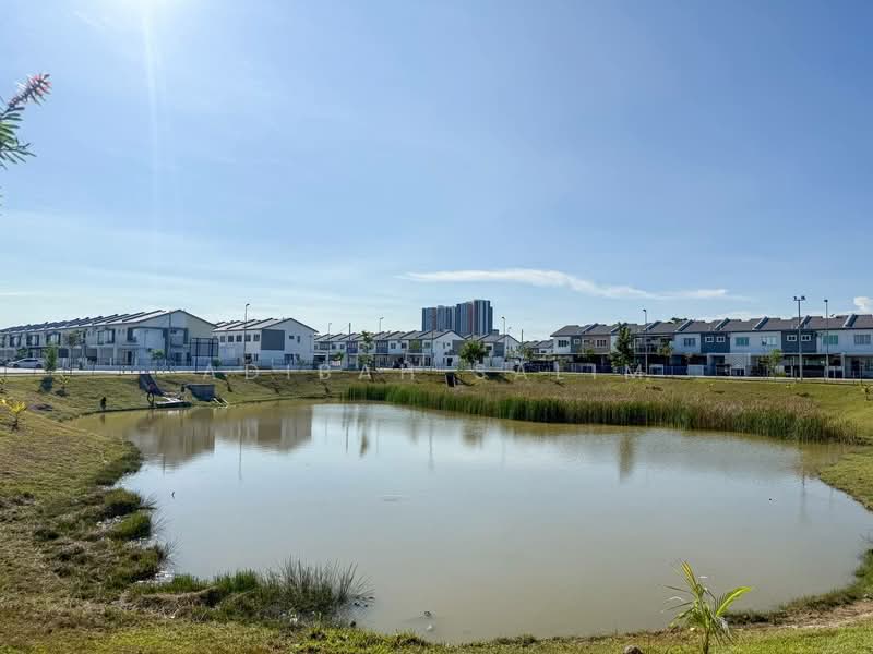 Rumah Teres 2 Tingkat untuk Dijual di Kota Warisan (Sepang) - Adibah Salim - Exterior - PropertyGuru.com.my