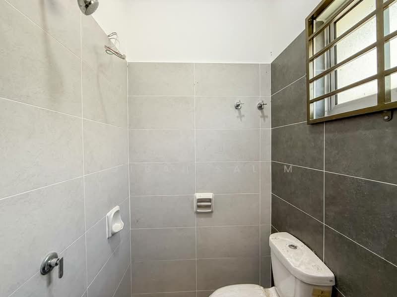 Rumah Teres 2 Tingkat untuk Dijual di Kota Warisan (Sepang) - Adibah Salim - Bathroom - PropertyGuru.com.my