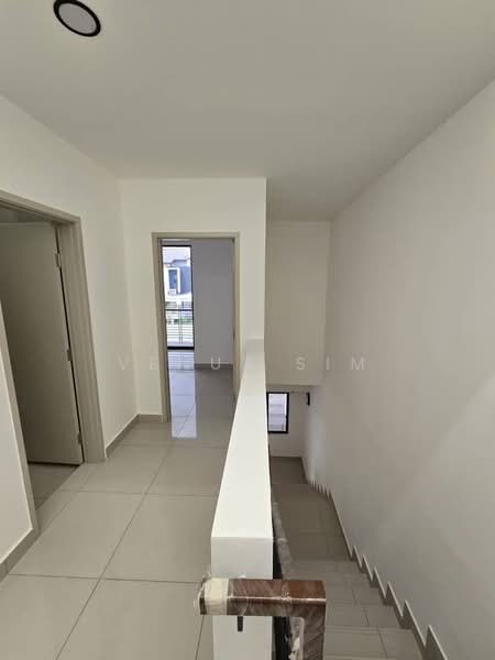2-storey Terraced House for Sale in Telok Panglima Garang (Selangor) - Venus Sim - Corridor - PropertyGuru.com.my