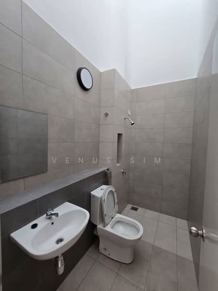 2-storey Terraced House for Sale in Telok Panglima Garang (Selangor) - Venus Sim - Bathroom - PropertyGuru.com.my