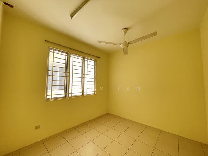 Condominium for Sale at Platinum Lake PV 10 - Joyss Tan - PropertyGuru.com.my